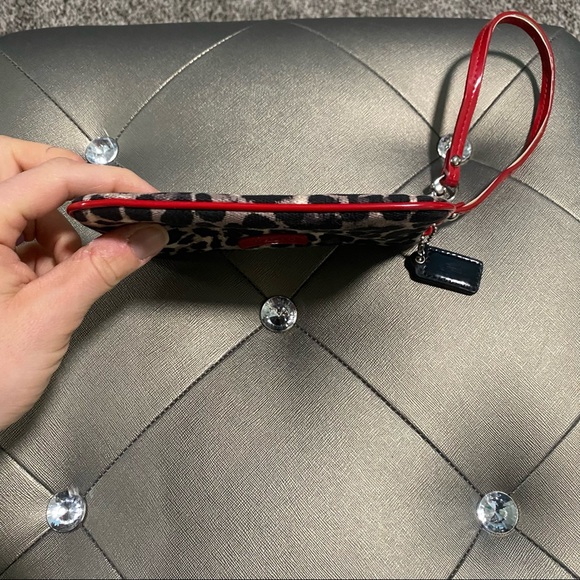 Coach Wristlet - Picture 5 of 9